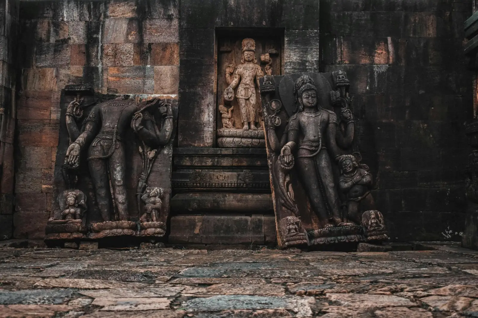 Ratnagiri Sculptures — Buddhist Heritage